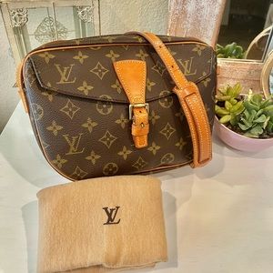 Louis Vuitton Jeune Fille MM